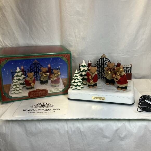 VINTAGE 1997 WONDERLAND BEAR BAND ANIMATED PLAYS 12 TUNES - Picture 1 of 16